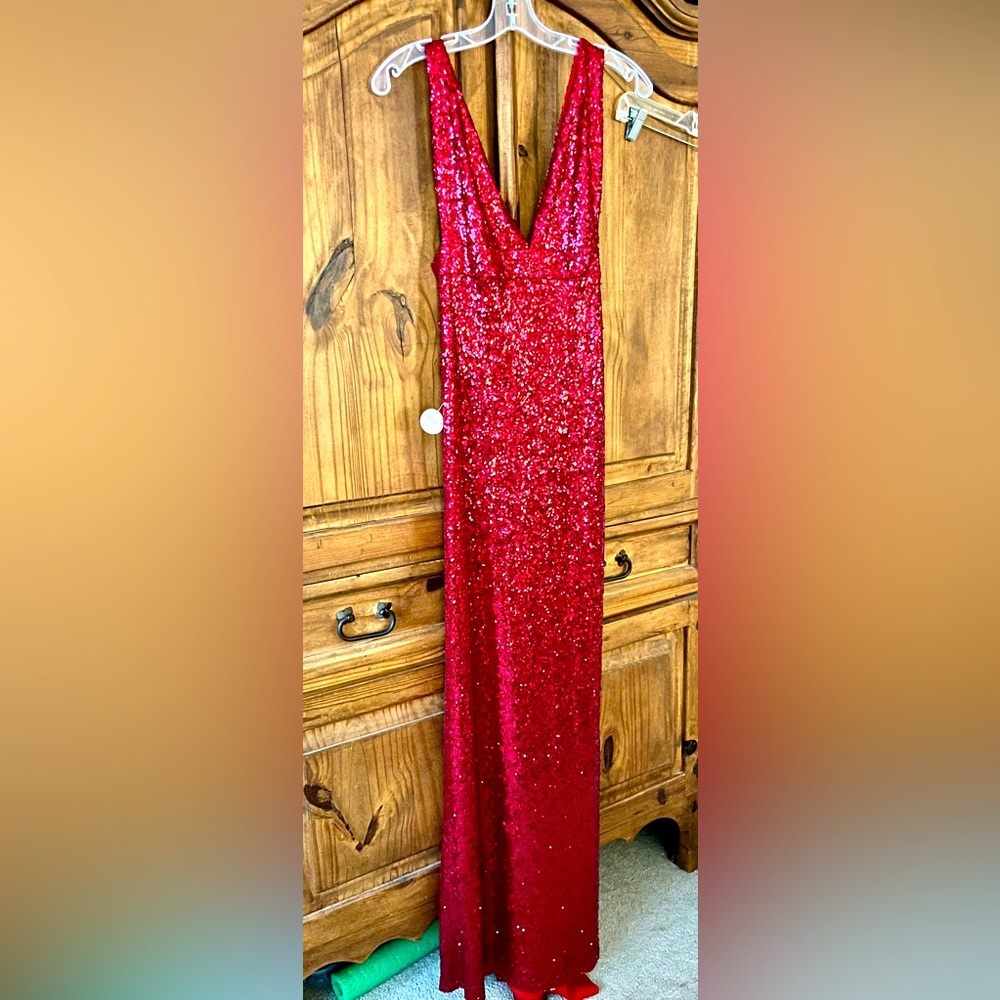 Nadine Merabi red formal sequins dress. Size 4 (small). New with tags.